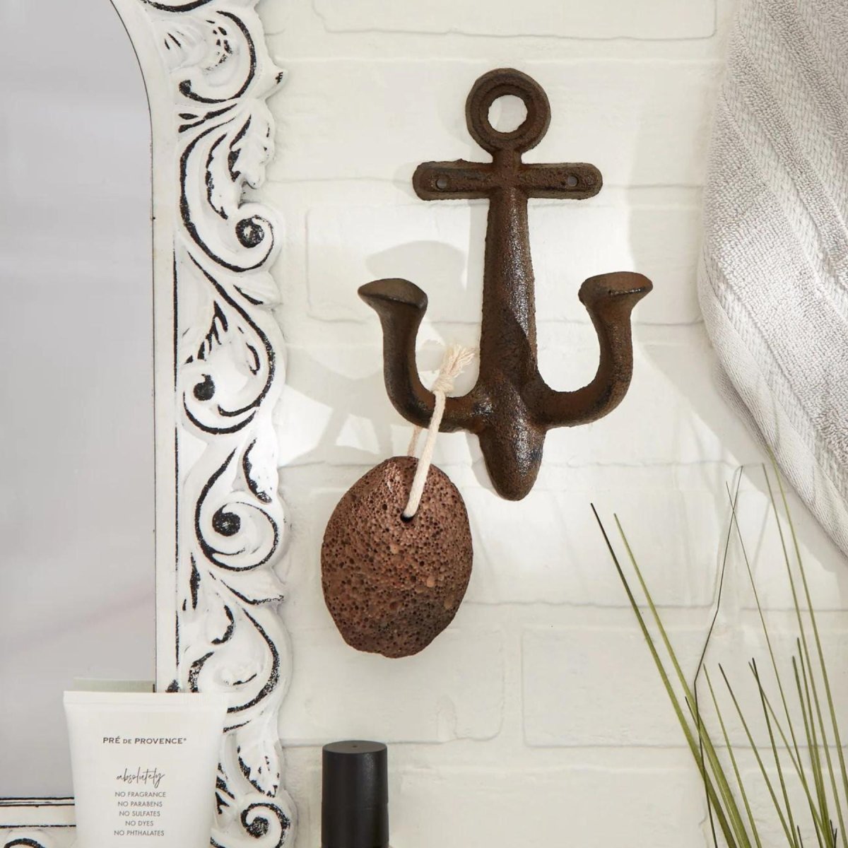 Anchor 2-Hook Iron Wall Mount - Saunni Bee - Decor