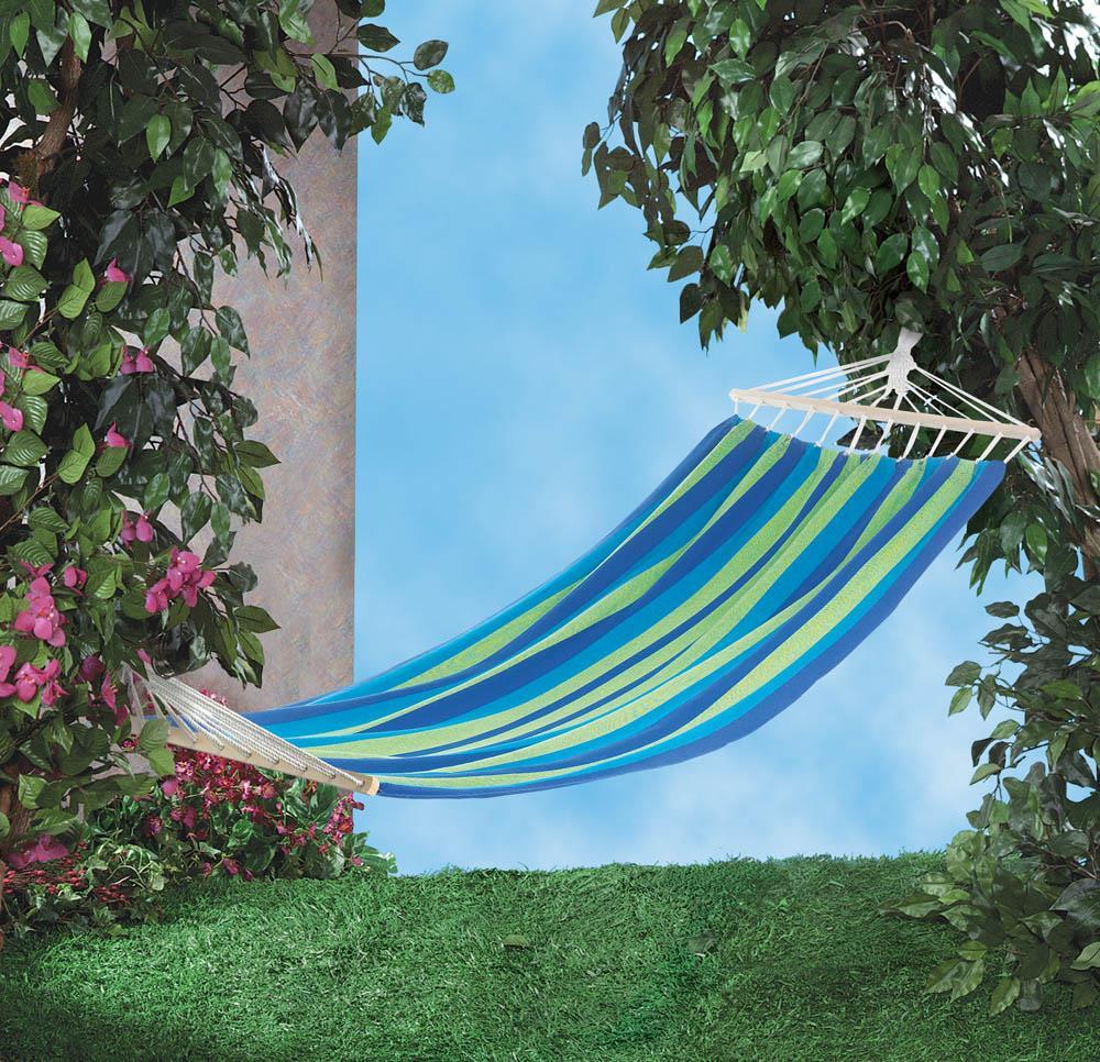 Hammocks | Saunni Bee