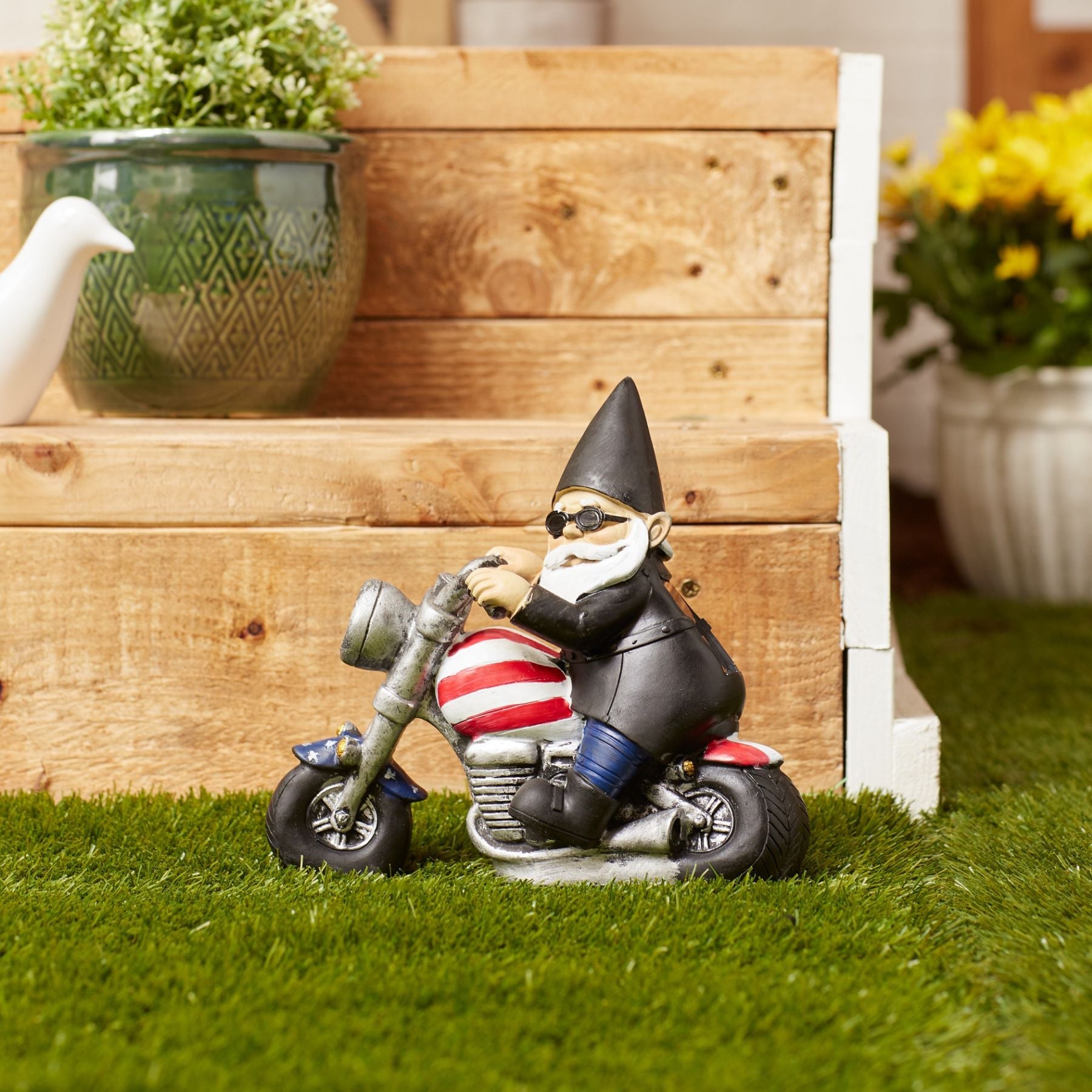 Biker Gnome Solar Statue - Saunni Bee - Sculptures & Statues