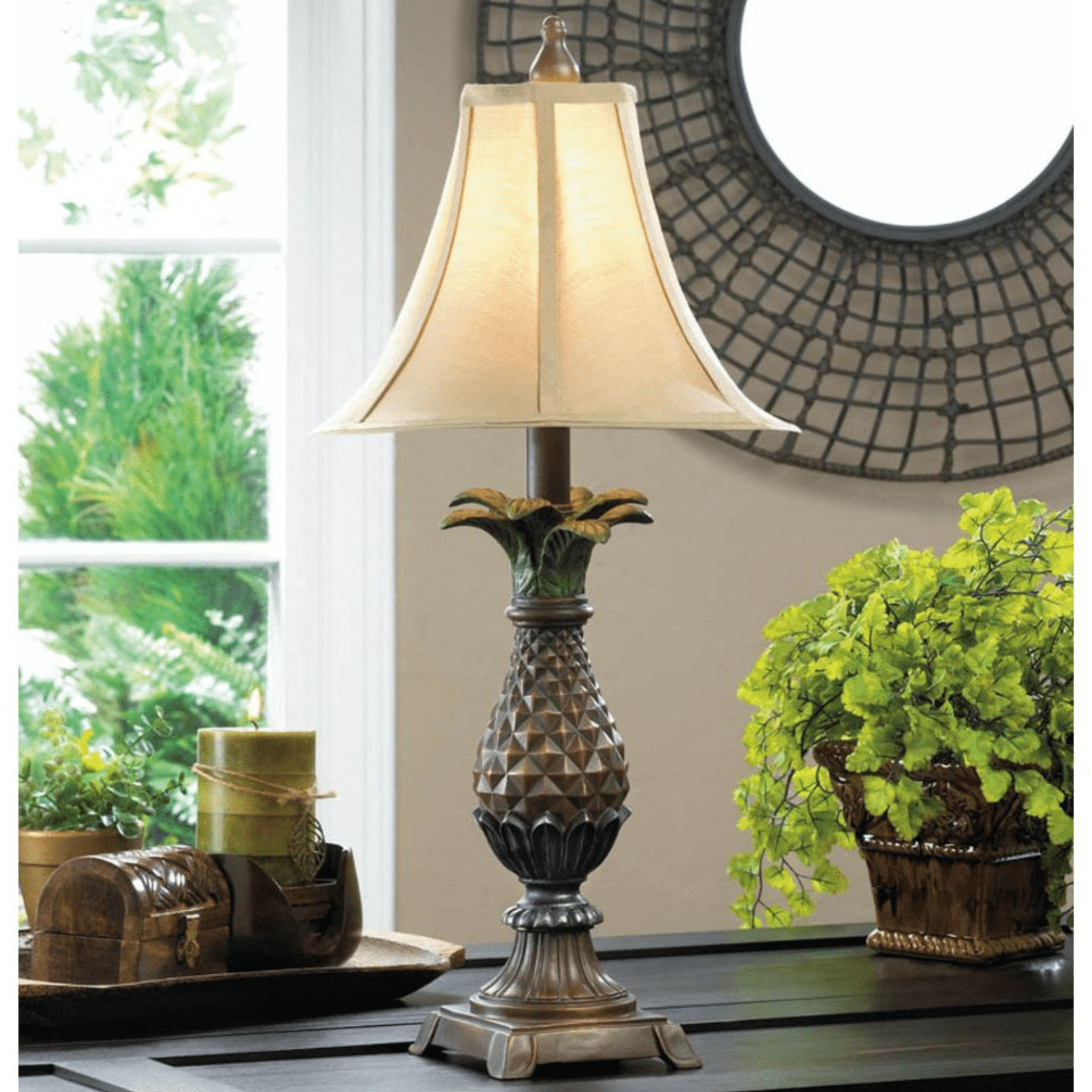 Tuscan Style Pineapple Table Lamp - Saunni Bee - Table Lamp