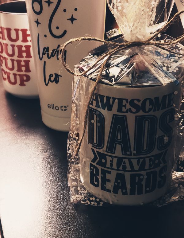 Awesome Dads Have Beards Mug - Saunni Bee - Mugs