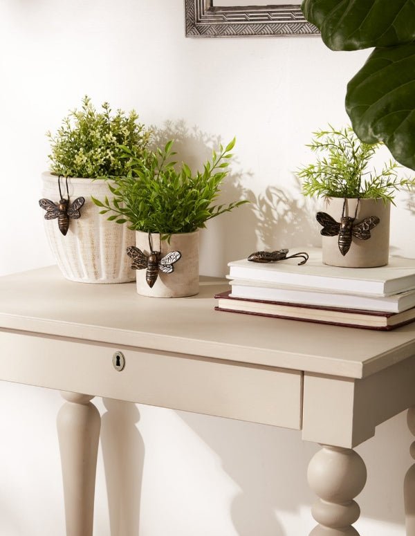 Bee Cast Iron Planter Pot Hangers - Saunni Bee - Planter
