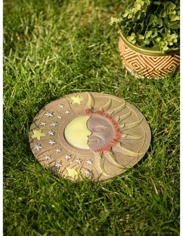 Glow-in-the-Dark Stepping Stone - Saunni Bee - Patio; Lawn & Garden