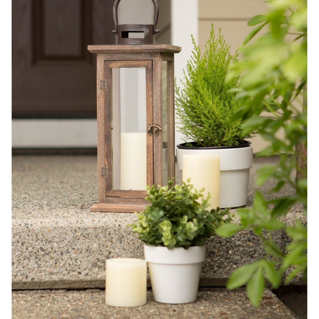 Lodge Wooden Lantern - Saunni Bee - Lantern